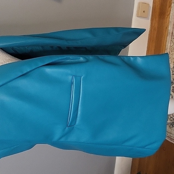 Sincerely Jules Turquoise Vegan Leather Long Line Open Front Vest - Size S - Picture 4 of 9